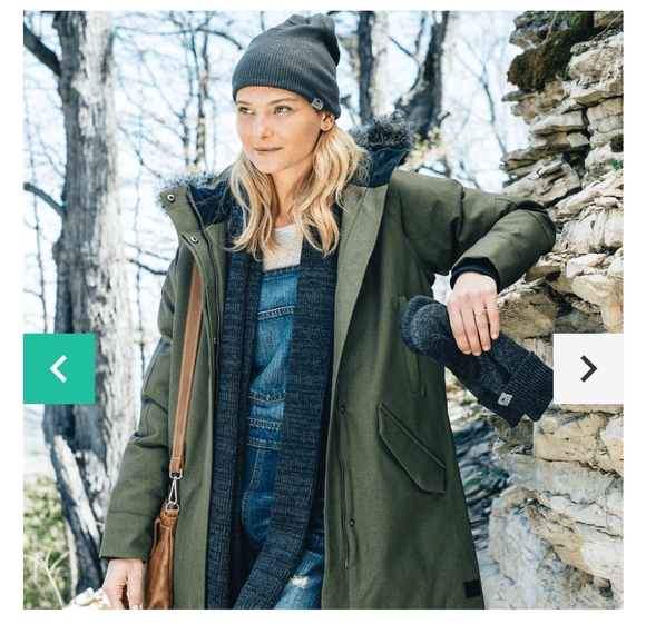 NWT Roots Maplelake Unisex Knit Mittens - Picture 2 of 4